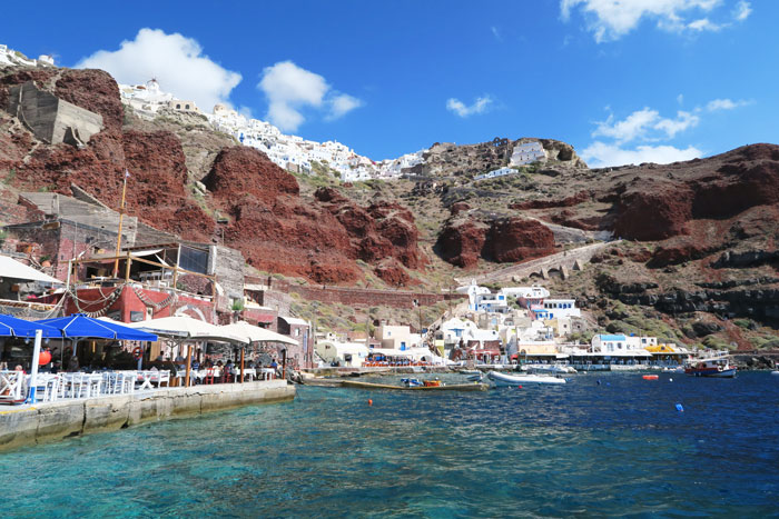 19.-sailing-santorini